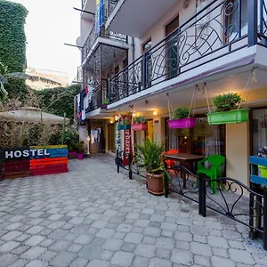 Hostal Surf, Batumi